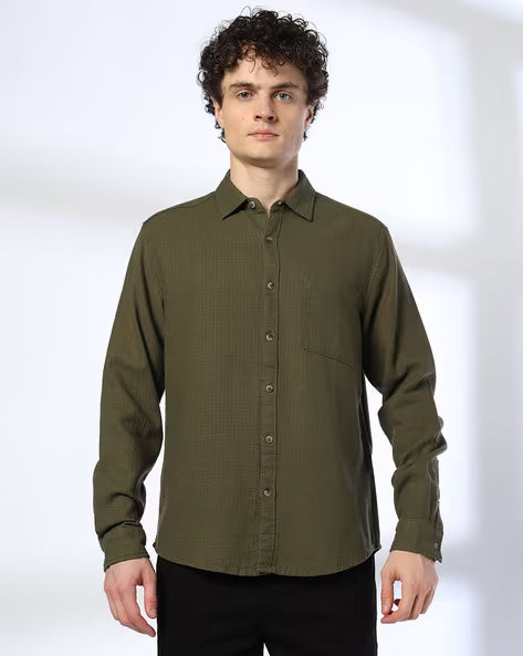 DNMX Men Checked Regular Fit Shirt with Patch Pocket